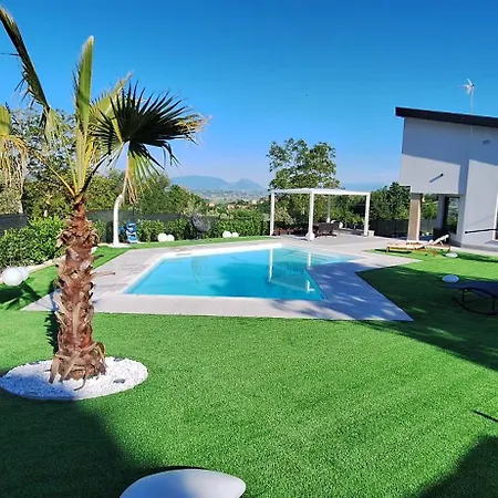 Casa Mirabella Willa
